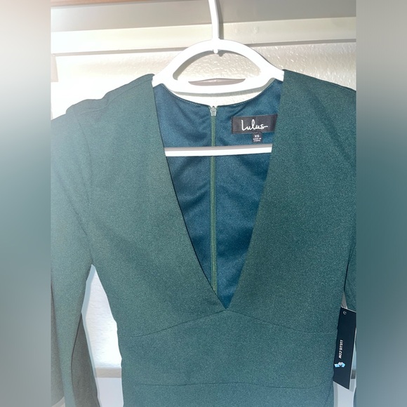 Emerald Green V Neck Lulus Dress | size XS - Picture 3 of 4